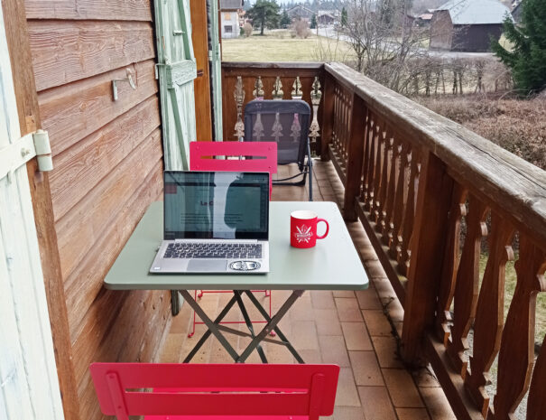 Terrasse-blackcombhouse-location-morillon-2